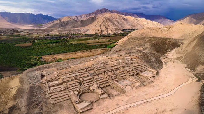 Overview of the ancient structures at Peñico showing the sophisticated urban planning of this 3,500-year-old trading center.