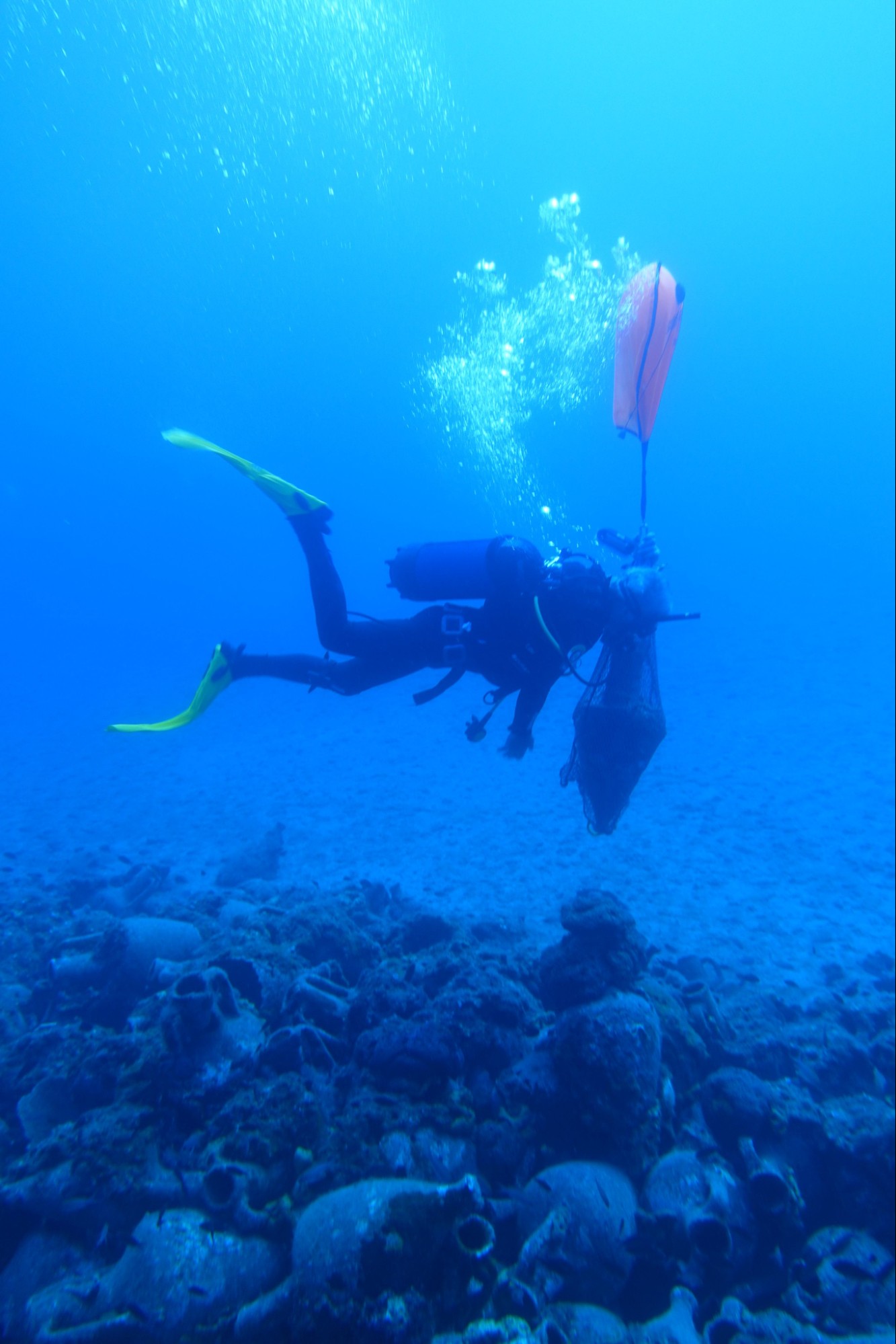 Jars on the seabed, not a whole ship brought up
