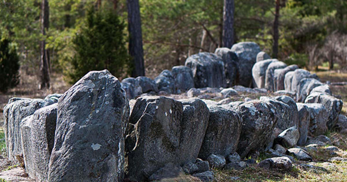 A Bronze Age stone ship called Tjelvar's grave